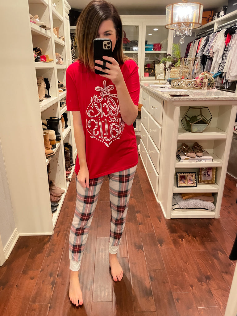 SALE! *BELLES & DOORBUSTER* Deck the Halls Tee *Final Sale*