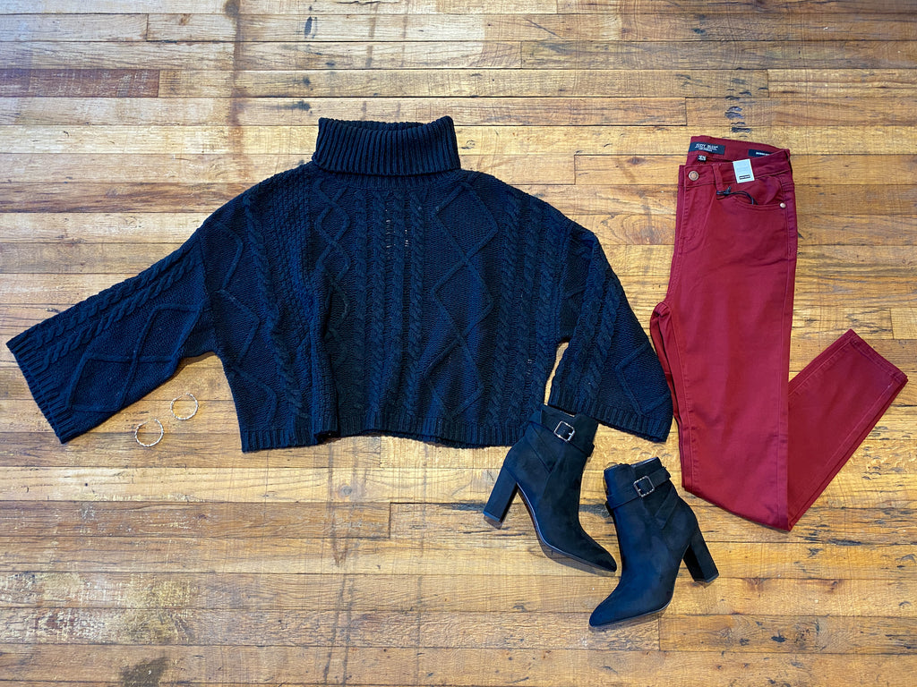 *BELLES & DOORBUSTER* Cabin Life Cable Knit Sweater *Final Sale*