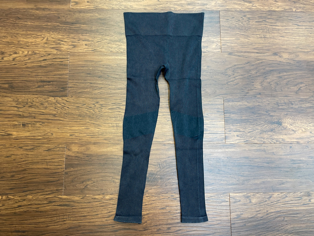 Mono B Raise the Barre Leggings in Black