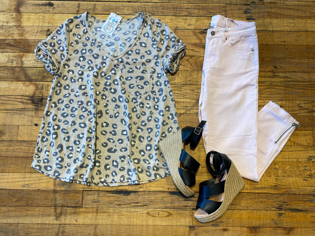 SALE! Laine Top in Taupe *Final Sale*