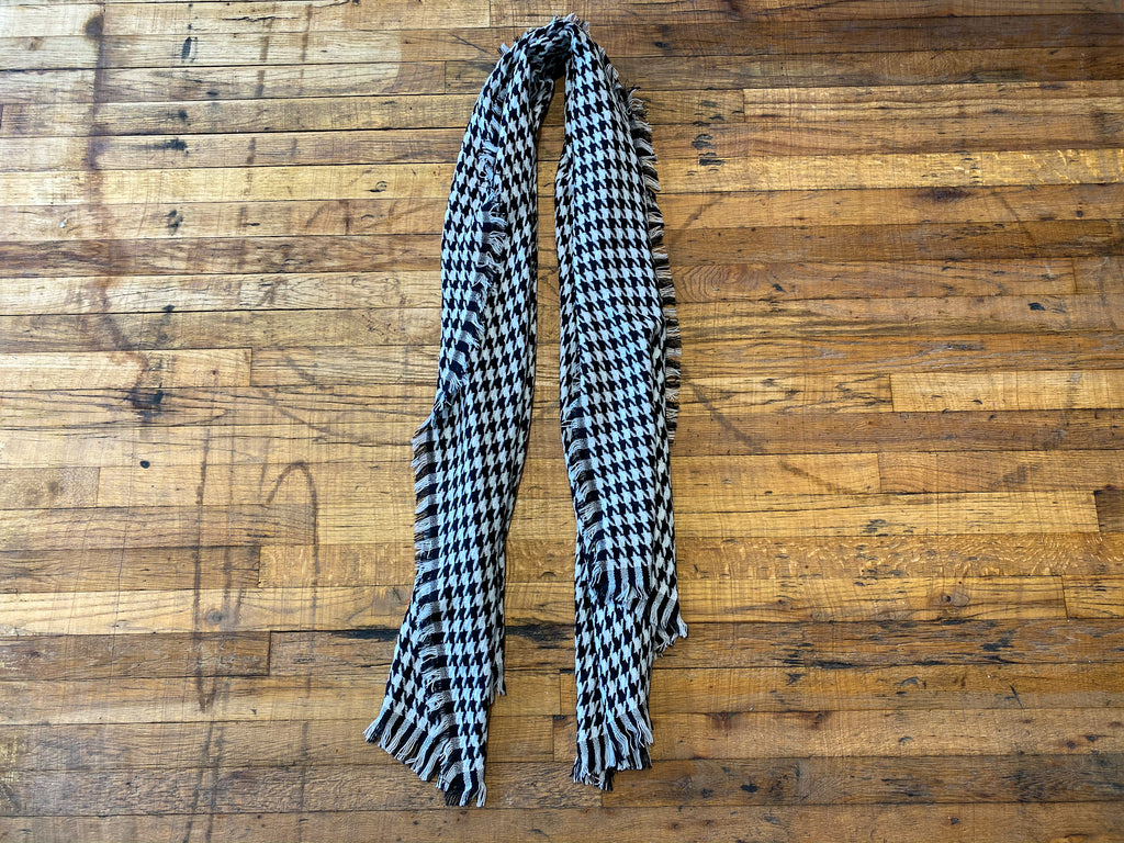 Classic Houndstooth Scarf *Final Sale*