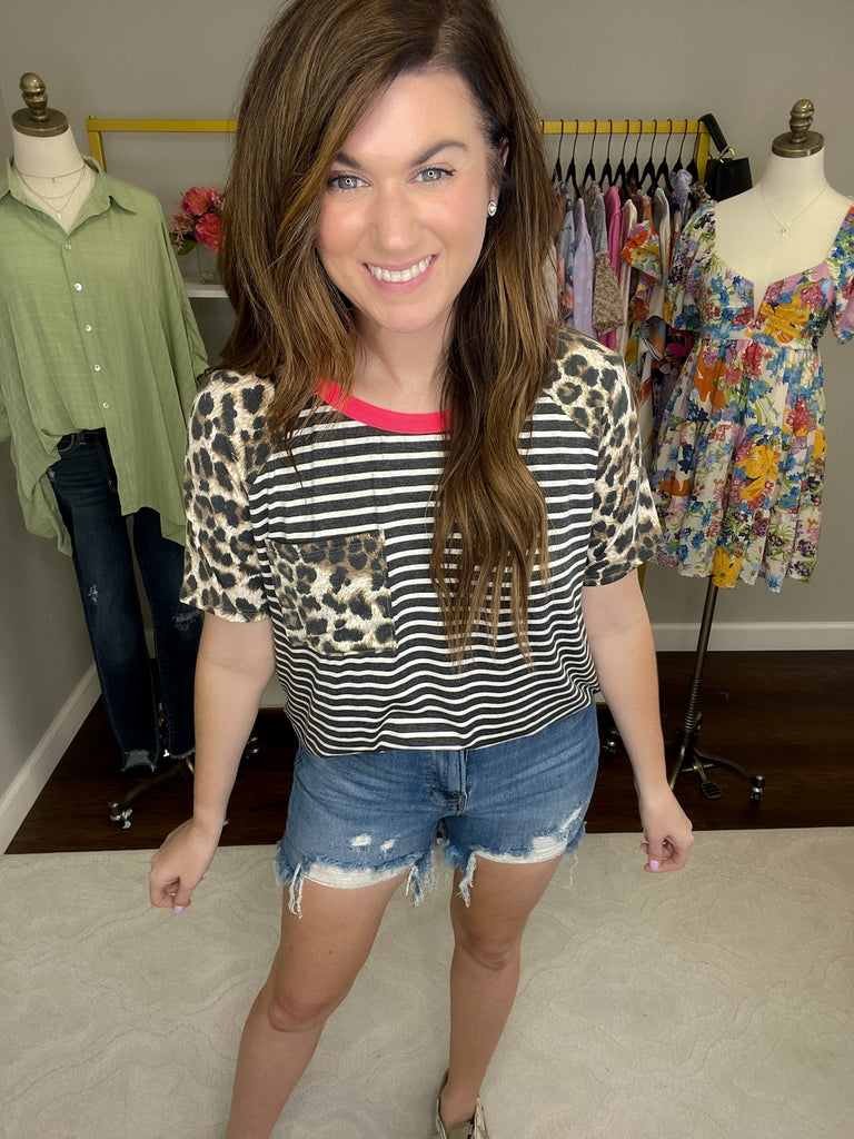 *BELLES & DOORBUSTER* Going with the Flow Tee in Charcoal