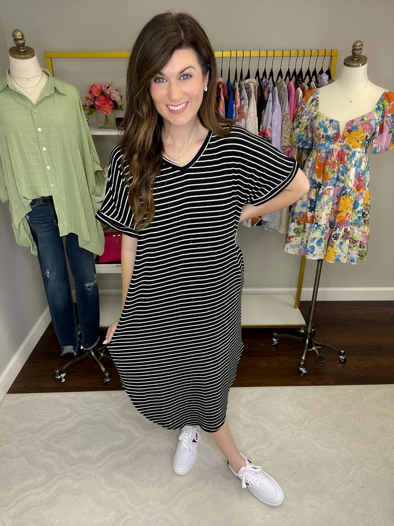 SALE! Keep it Simple Midi Dress