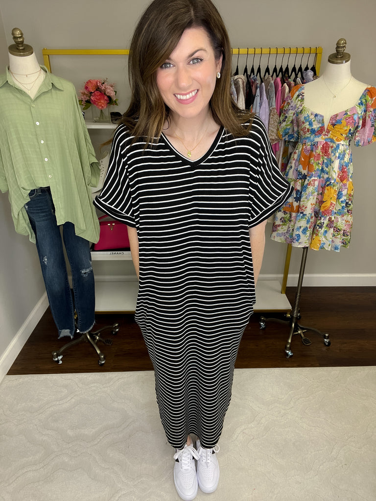 SALE! Keep it Simple Midi Dress