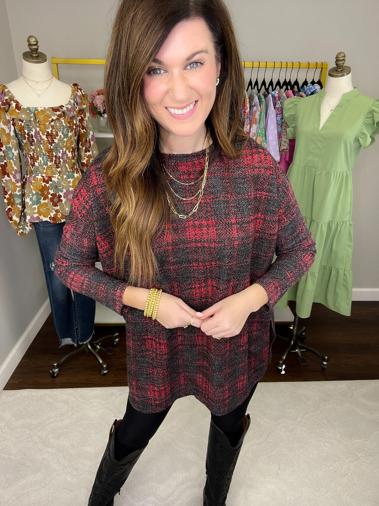 *BELLES & DOORBUSTER* October in Lubbock Tunic in Red/Black