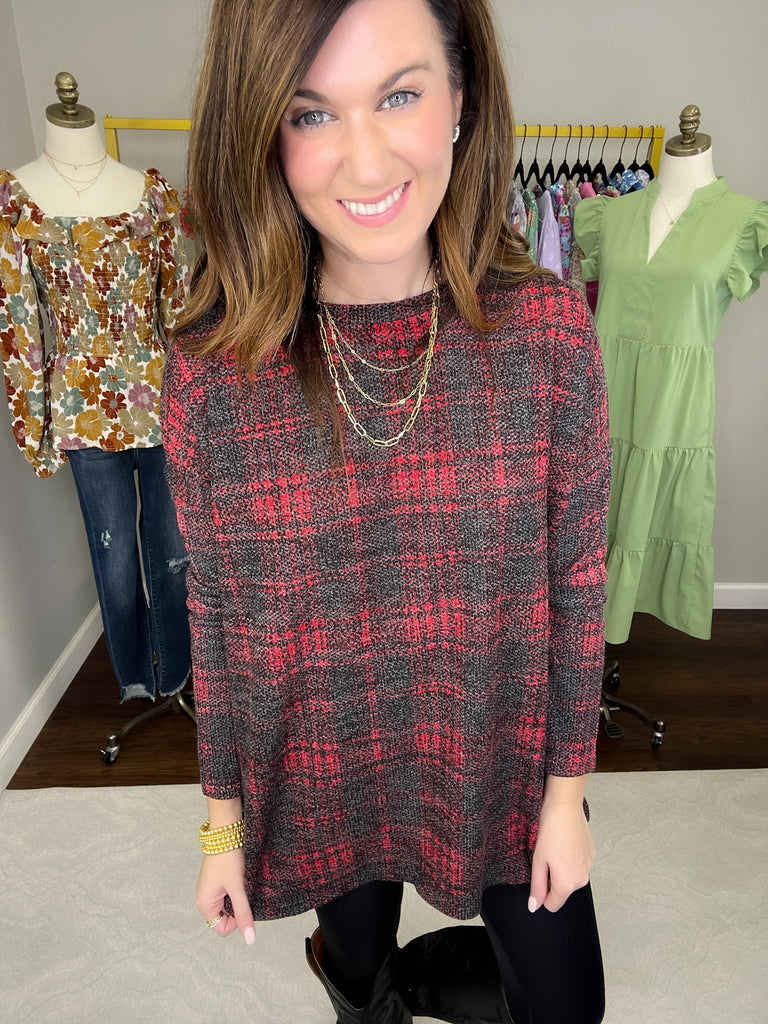 *BELLES & DOORBUSTER* October in Lubbock Tunic in Red/Black