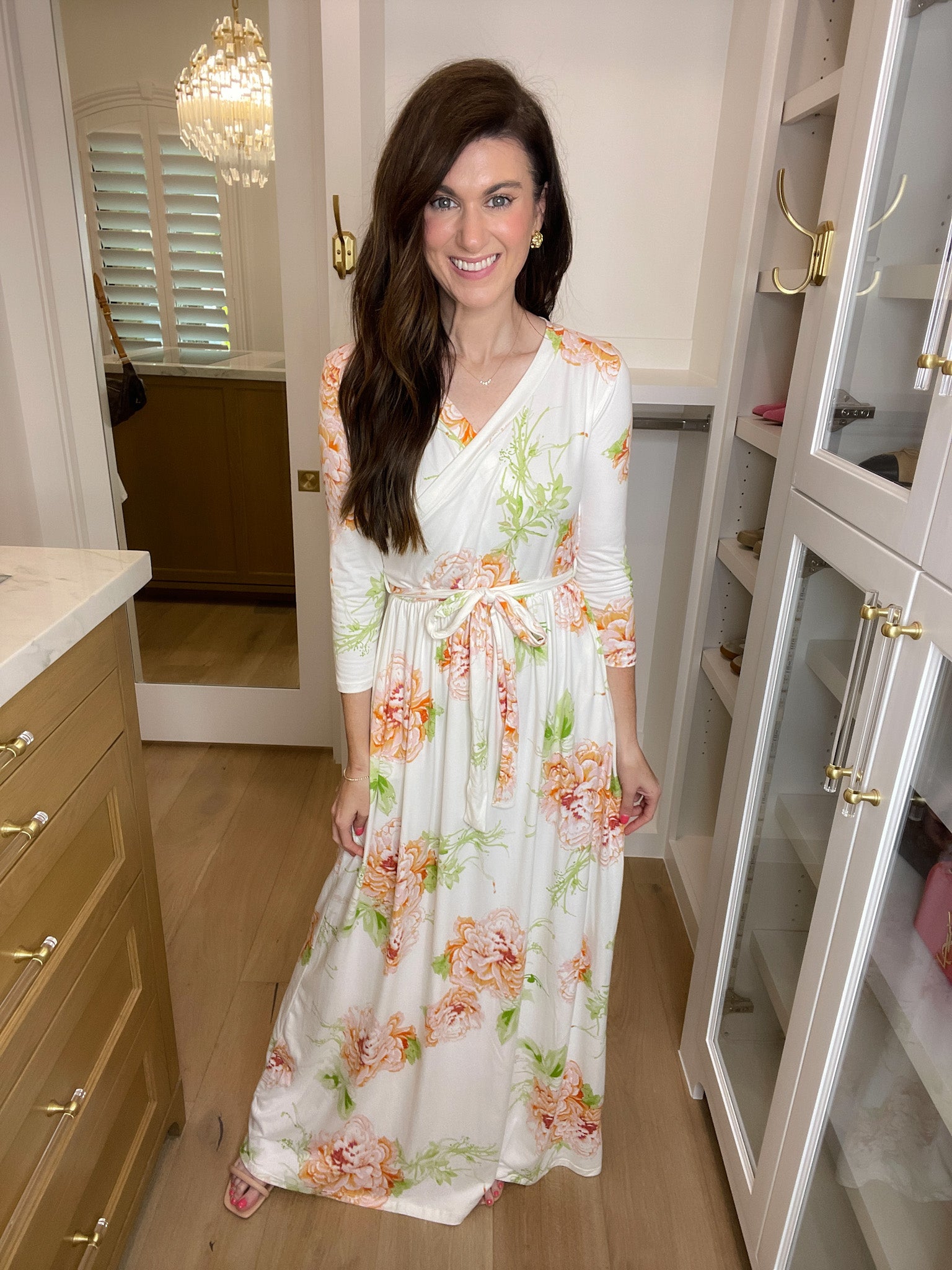 *BELLES & DOORBUSTER* Ivy Floral Maxi Dress in White *Final Sale*