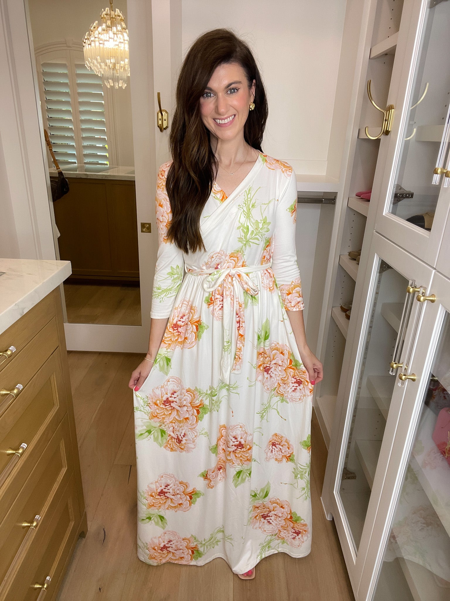 *BELLES & DOORBUSTER* Ivy Floral Maxi Dress in White *Final Sale*