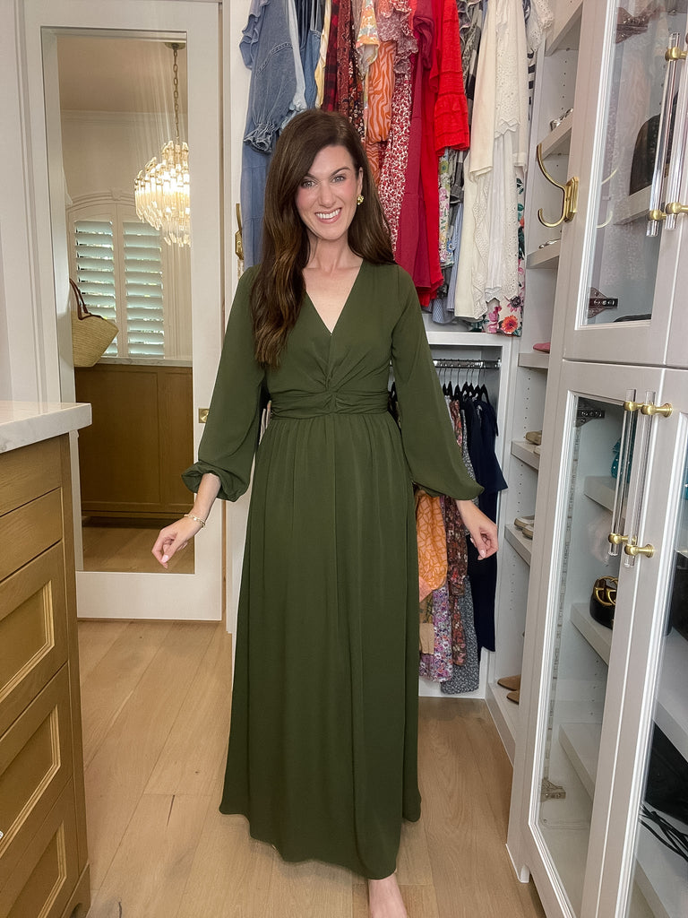 *BELLES & DOORBUSTER* Twist of Fate Maxi Dress in Olive