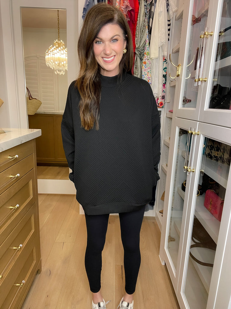 On the Go Textured Pocket Tunic in Black