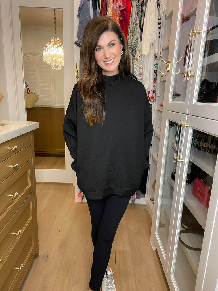 On the Go Textured Pocket Tunic in Black