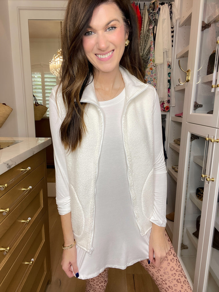 *BELLES & DOORBUSTER* Drop-Off Line Vest in Off White *FINAL SALE*