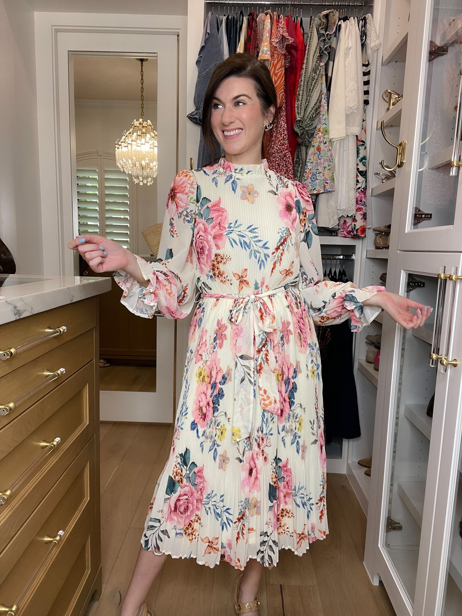 perfect midi dress Two-Tone Plunging Neck Midi Dress for Vacation