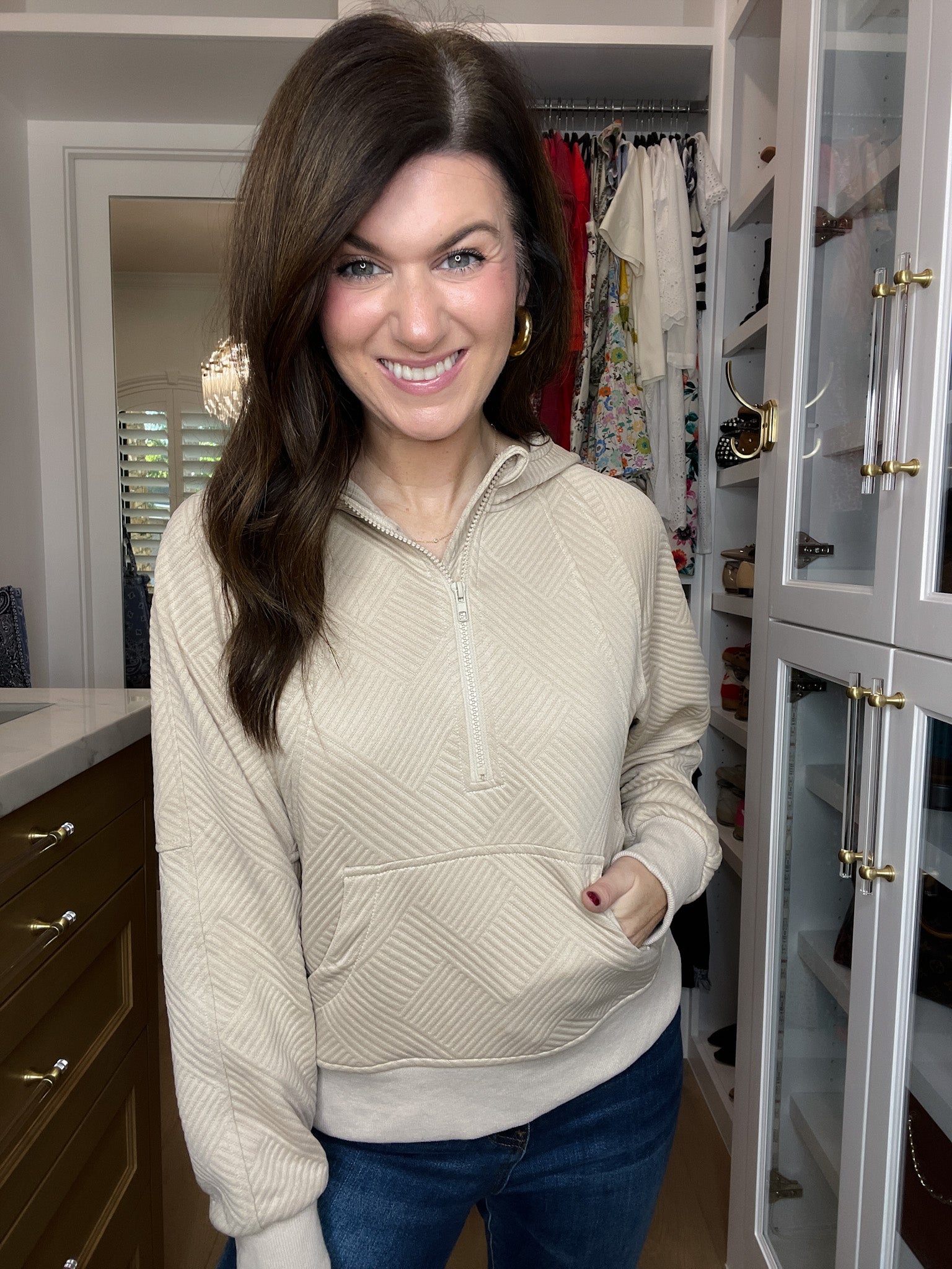 Gridline Textured Half-Zip Pullover in Taupe