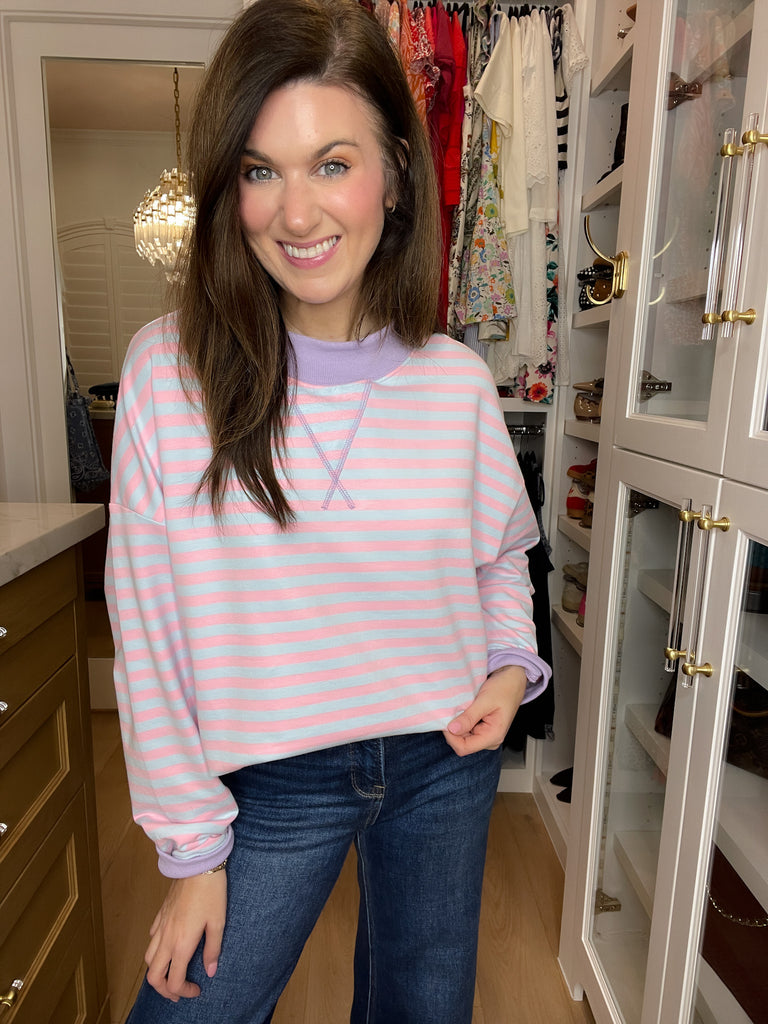 Off-Duty Mock Neck Pullover in Pink/Blue