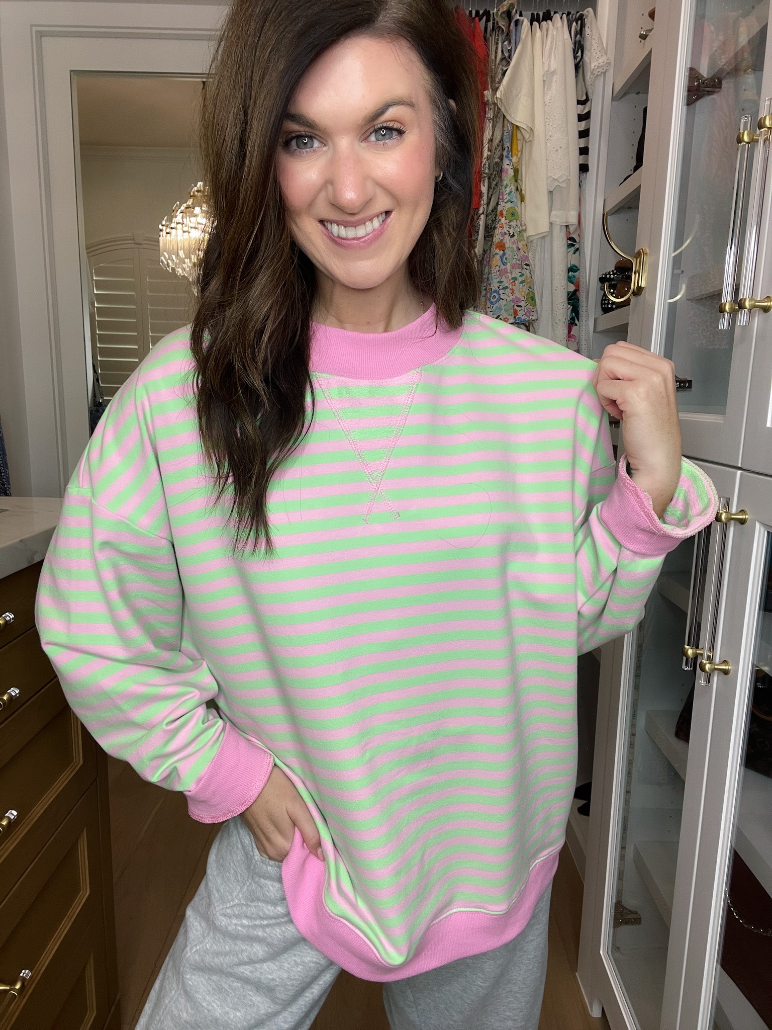 Off-Duty Mock Neck Pullover in Pink/Mint