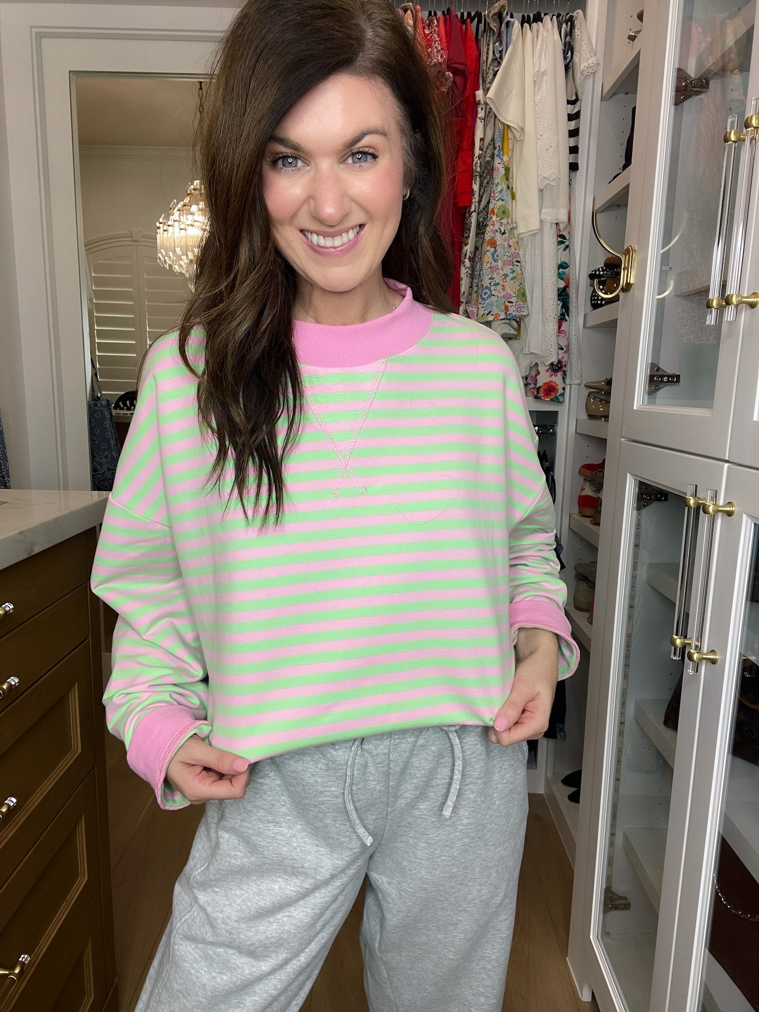 Off-Duty Mock Neck Pullover in Pink/Mint