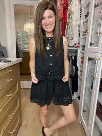 City Break Eyelet Set in Black