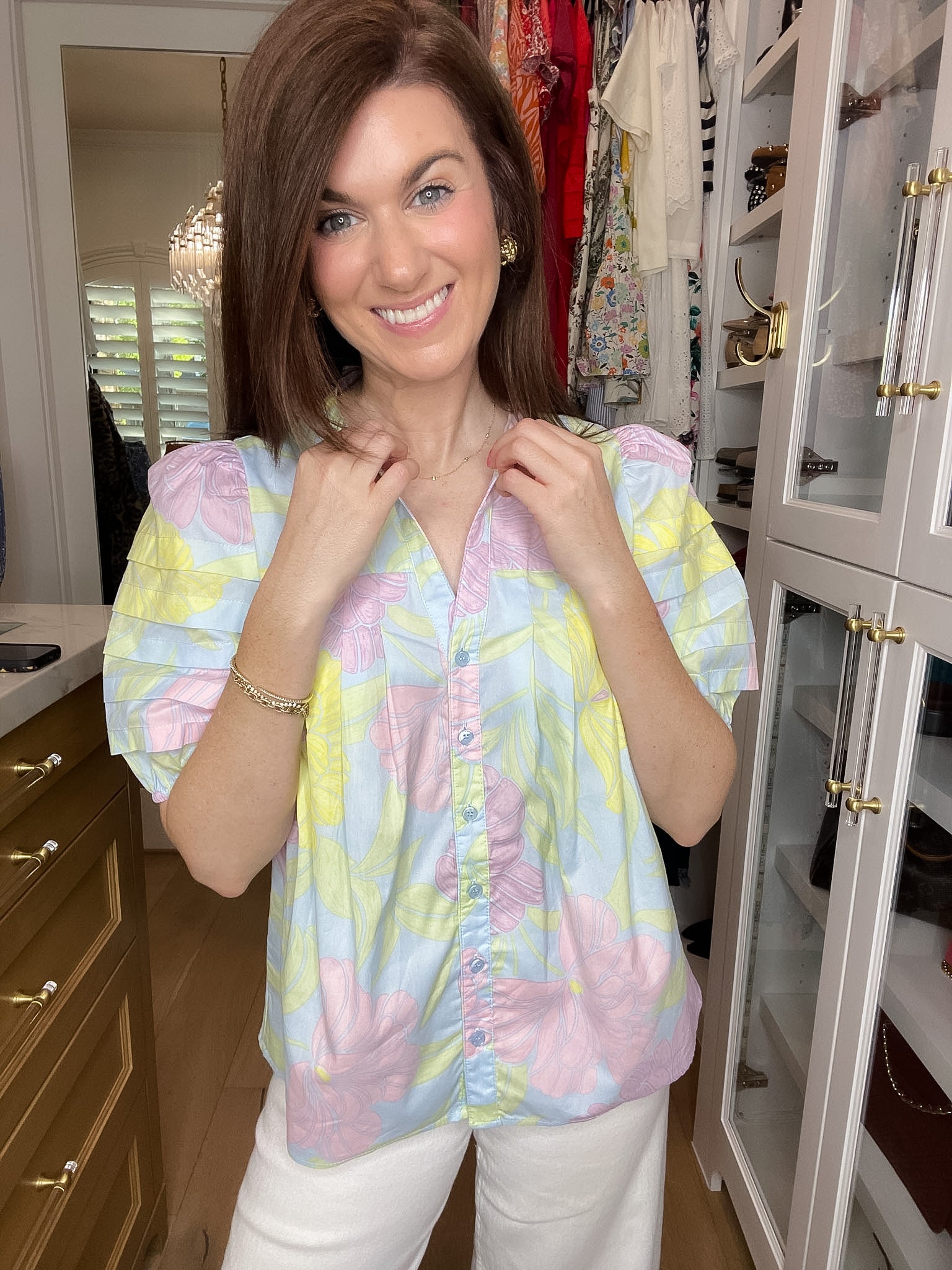 Sugarlips Court Button Down Top in Brisa Floral