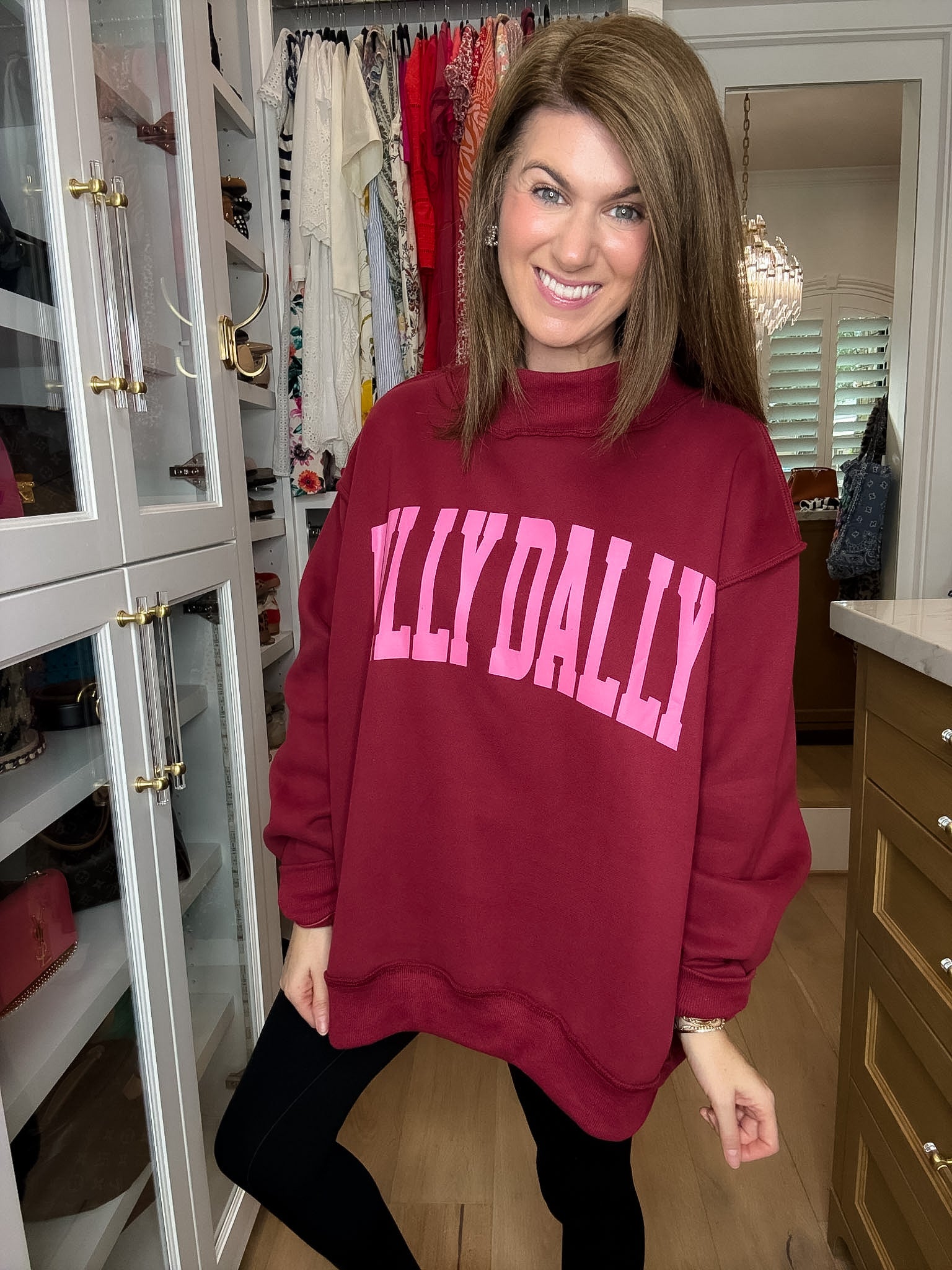 Dilly Dally Mock Neck Pullover in Burgundy