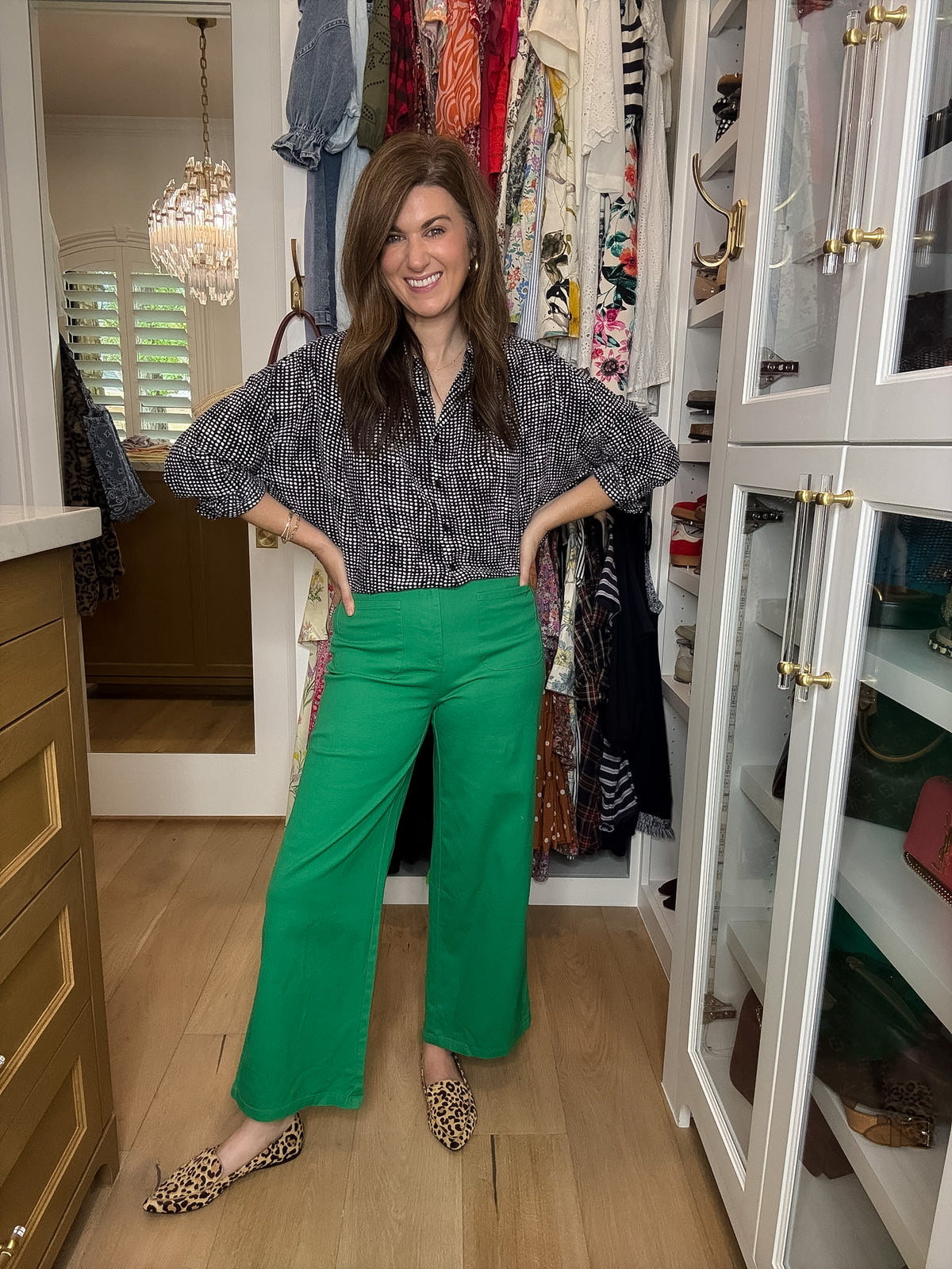 Lennon Patch Pocket Cropped Pants in Kelly
