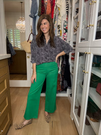 Lennon Patch Pocket Cropped Pants in Kelly