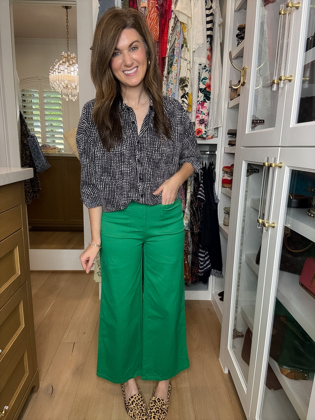 Lennon Patch Pocket Cropped Pants in Kelly
