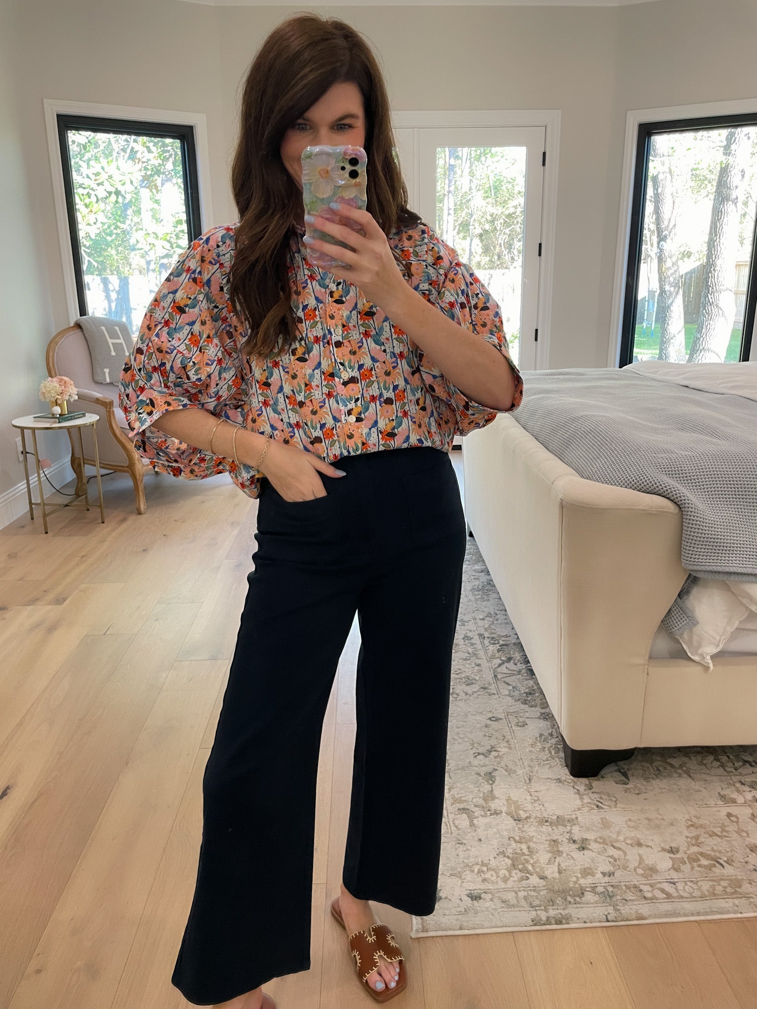 Lennon Patch Pocket Cropped Pants in Navy