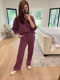 No Rush Needed Set in Navy/Pink