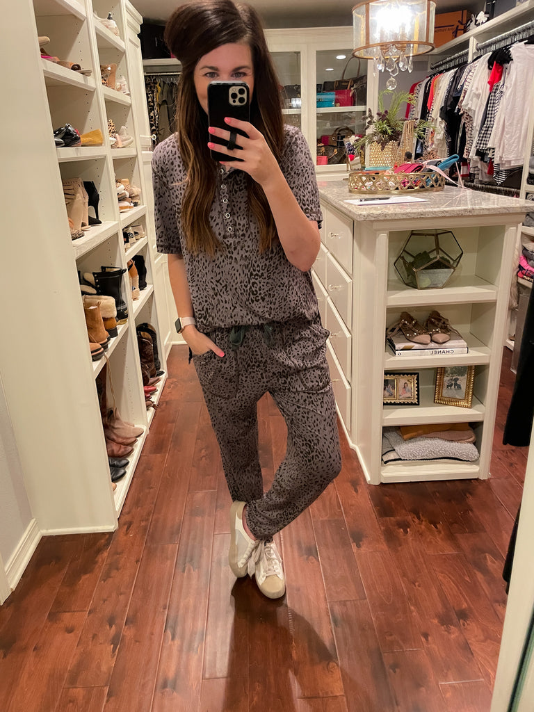 Cozy Living Tee in Charcoal