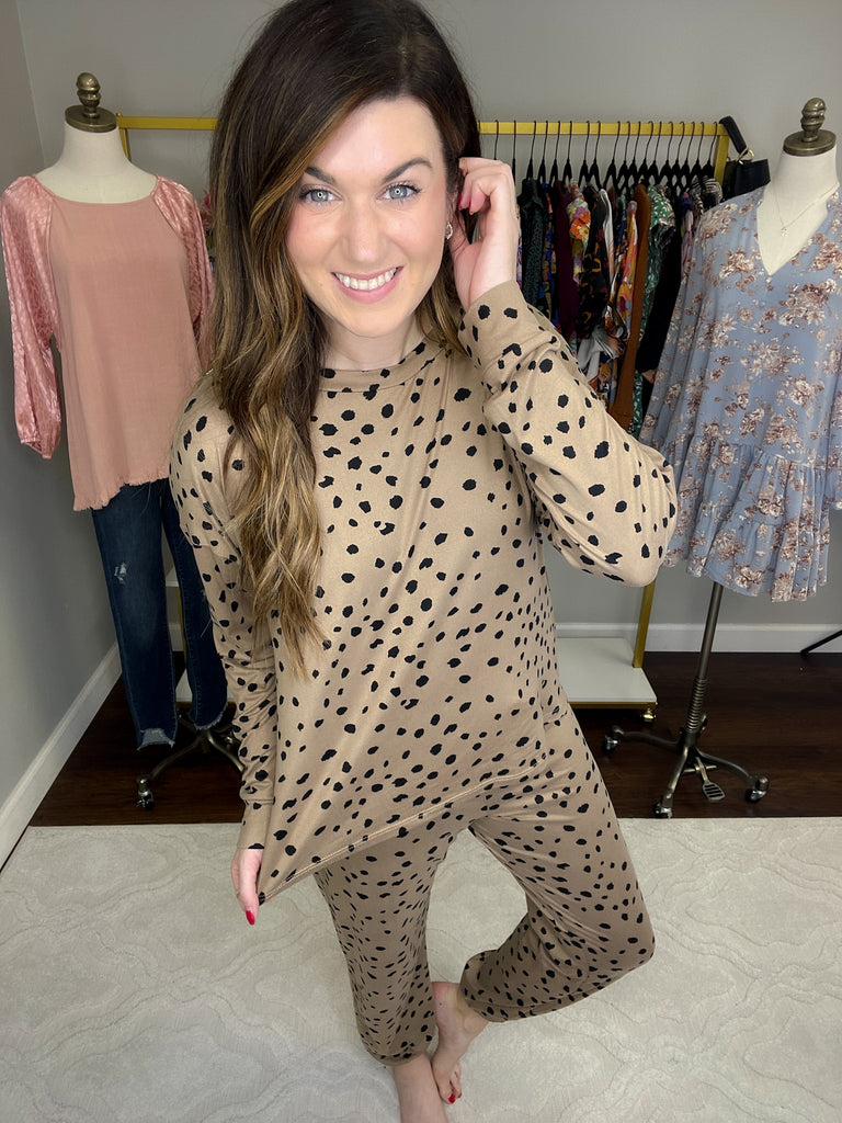 Spotted Snoozing Top in Taupe