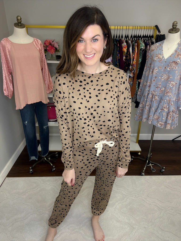Spotted Snoozing Top in Taupe