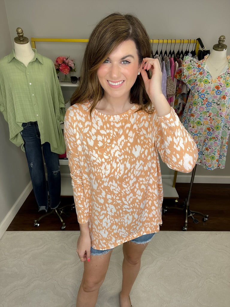 *BELLES & DOORBUSTER* Spring Spots Top