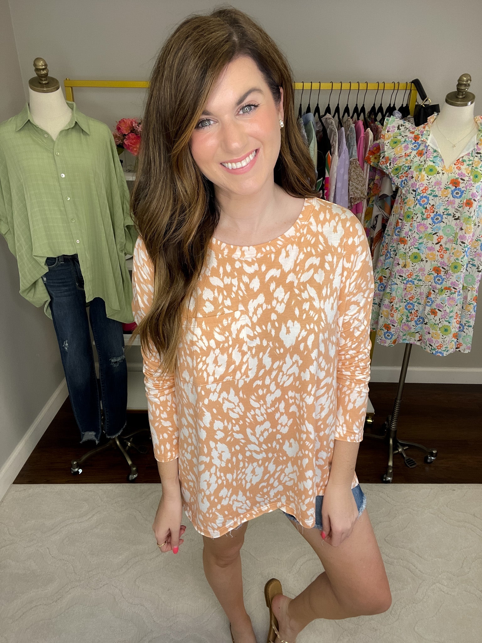 *BELLES & DOORBUSTER* Spring Spots Top *Final Sale*