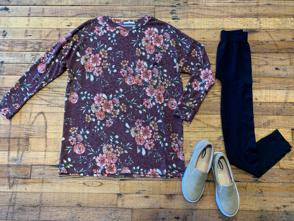 SALE! Sophia Floral Pocket Top in Wine