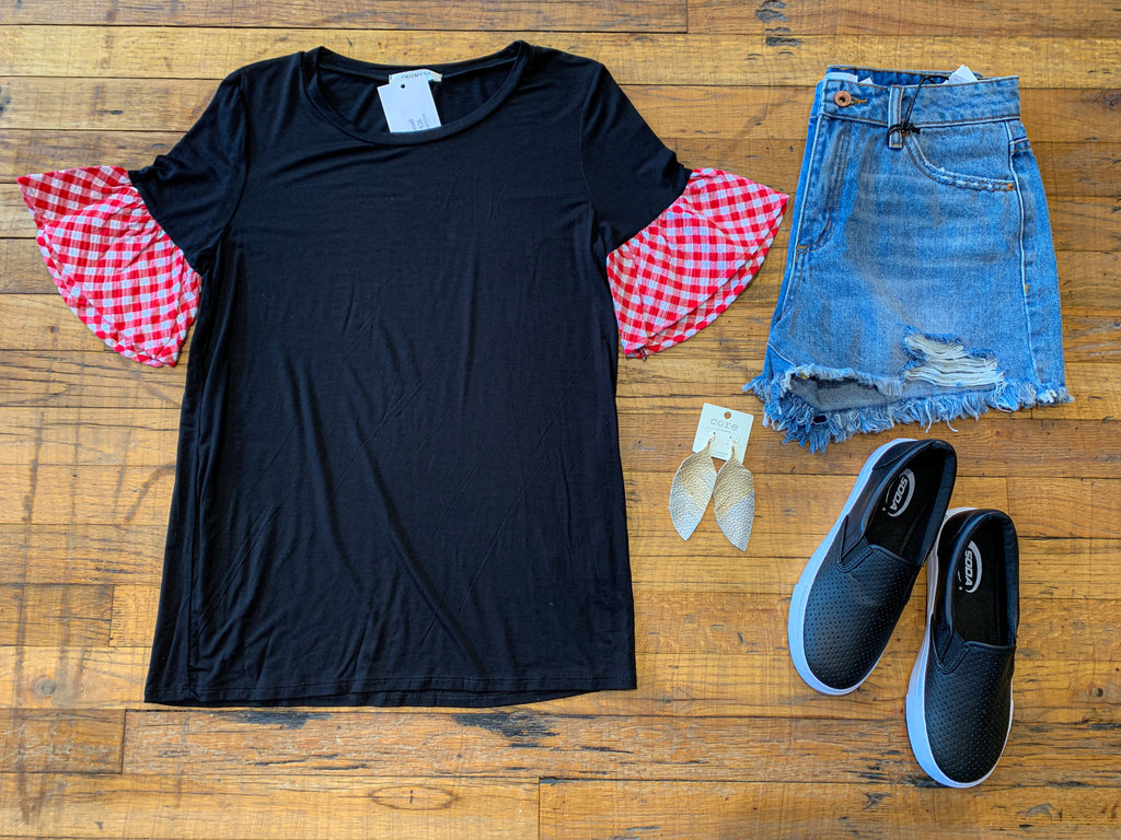 SALE! *BELLES & STEALS* Mindi Ruffle Sleeve Top in Black