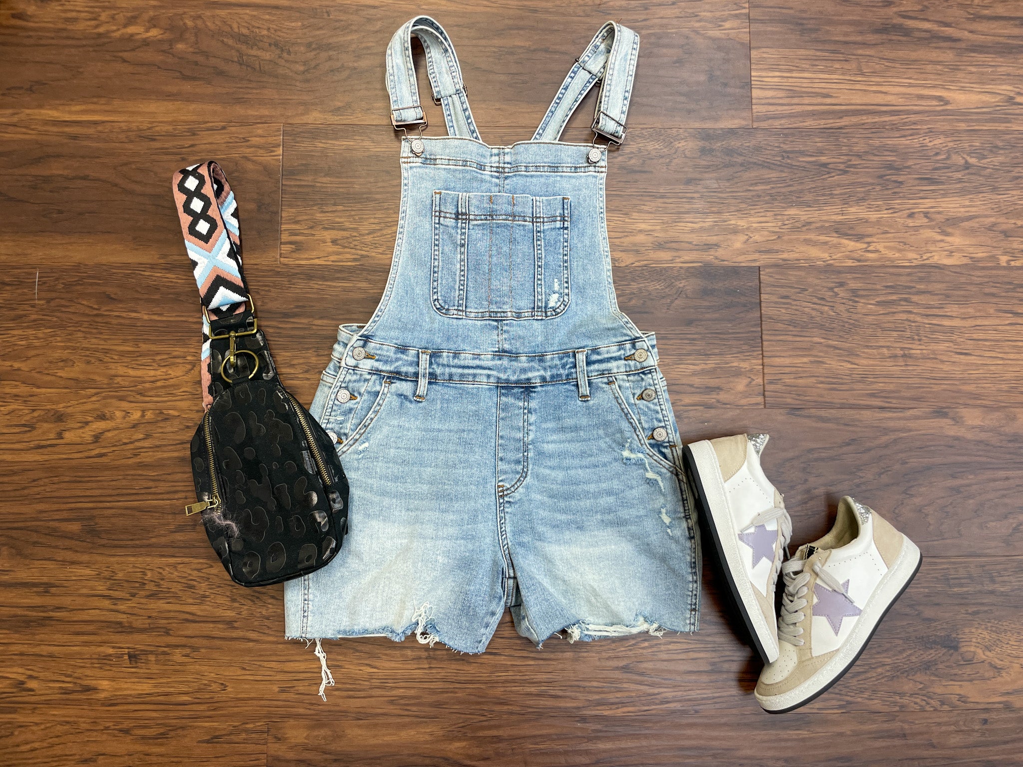 SALE! Judy Blue Waller Overalls in Light Wash *Final Sale*