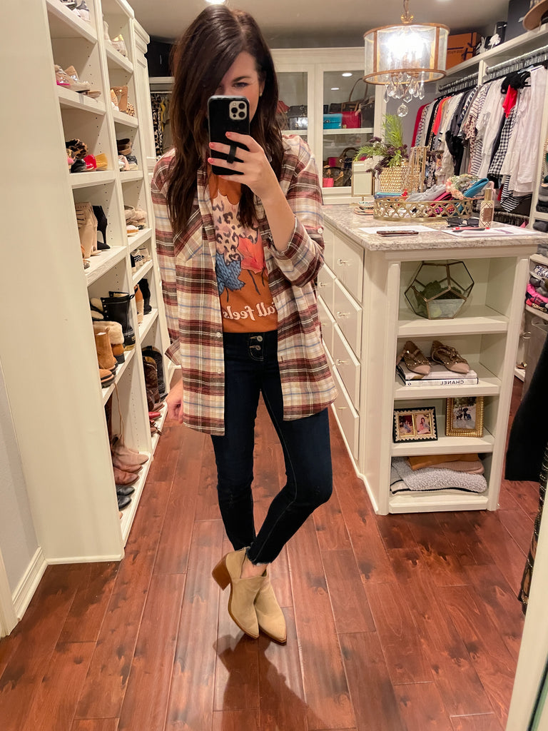 Fall Feels Leaves Tee