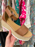 Tucker Wedges in Tan