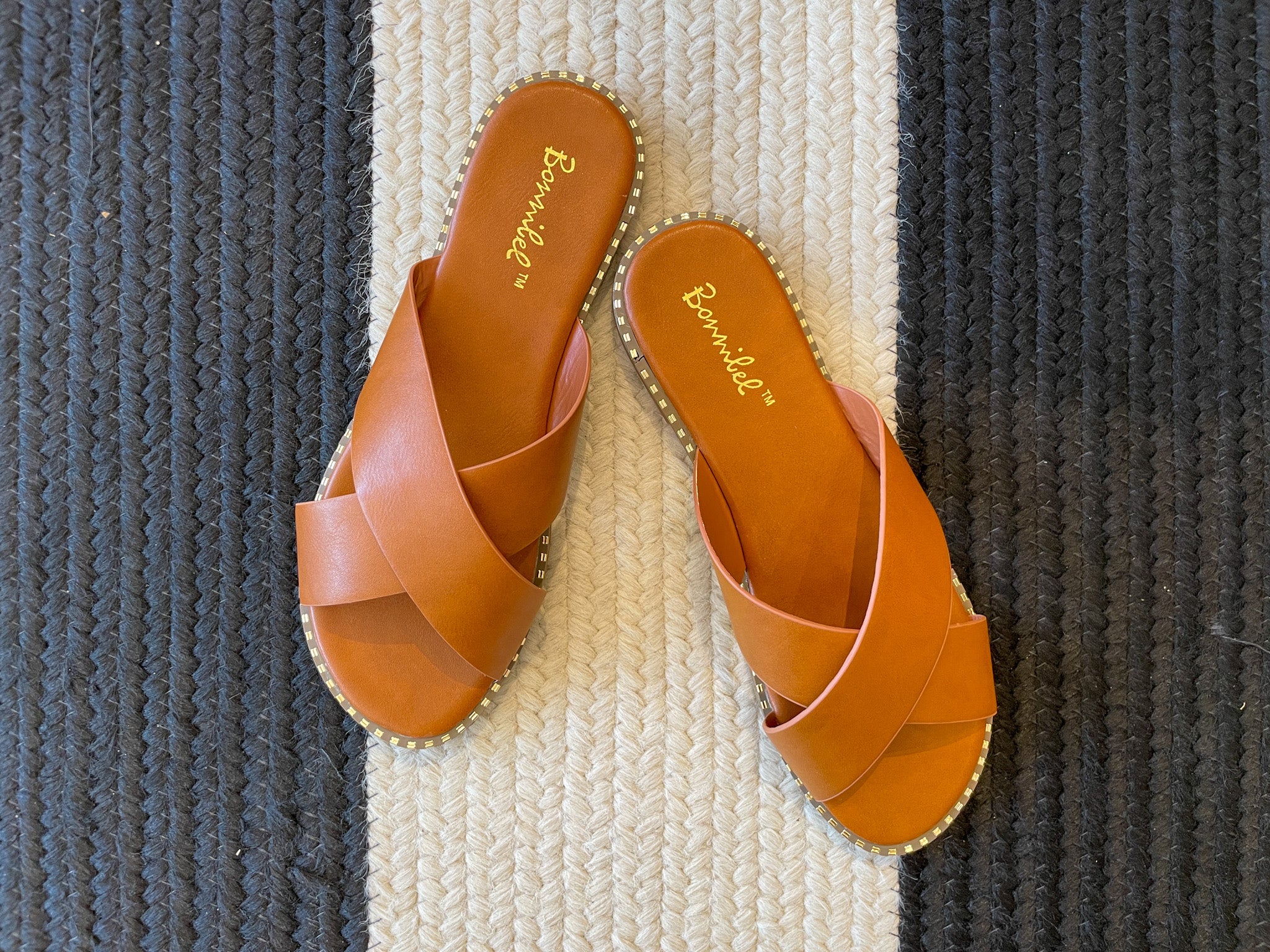 SALE! Bonham Sandals in Tan *Final Sale*