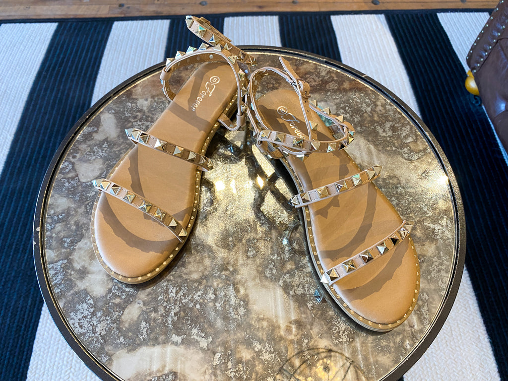 Ready to Travel Sandals in Taupe
